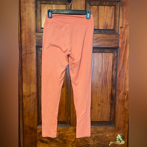 NWOT LuLaRoe Heathered Coral Pink/Orange OS Leggings - Picture 3 of 9